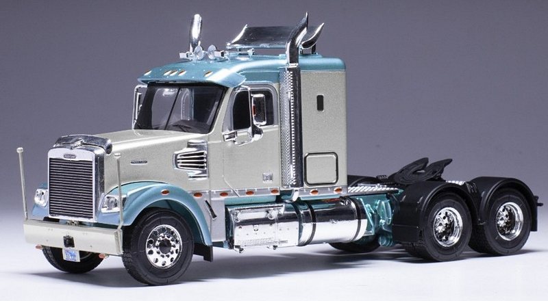 Freightliner Coronado Truck 200 (Silver) by ixo-models