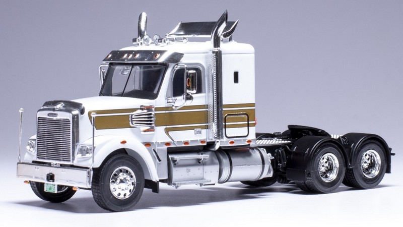 Freightliner Coronado Truck 2012 (White/Gold) by ixo-models