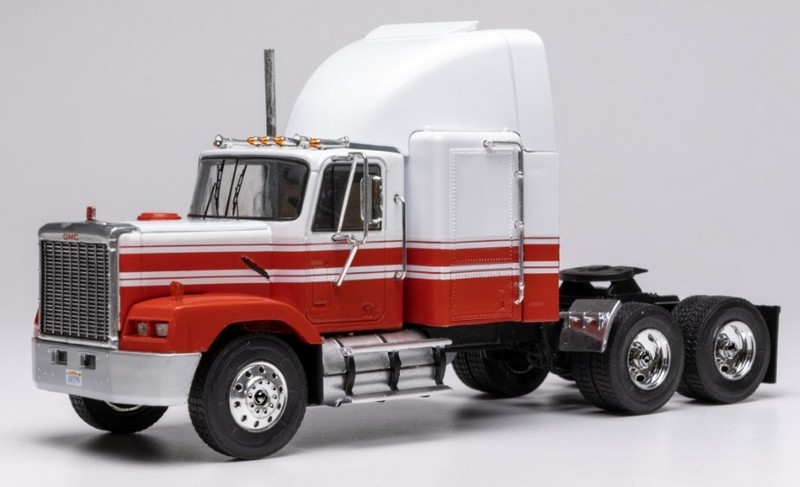 GMC General Truck 1980 (Red/White) by ixo-models