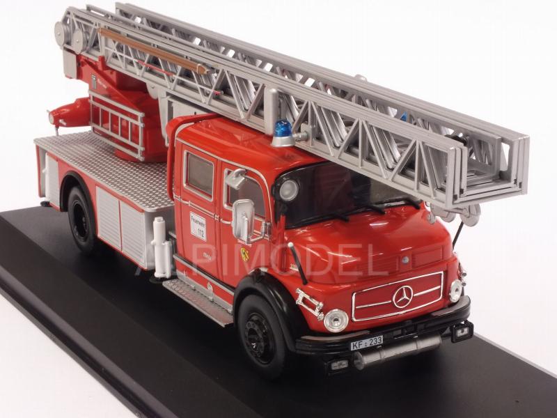 Mercedes L1519 German Fire Brigades - ixo-models
