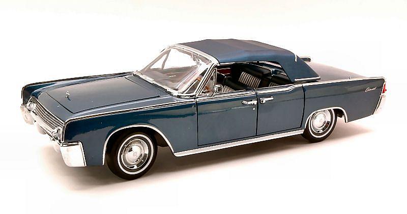 Lincoln Continental 1961 Blue by lucky-die-cast