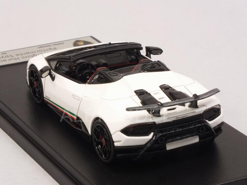 Lamborghini Huracan Performante Spyder 2018 (Bianco Monocerus) - looksmart