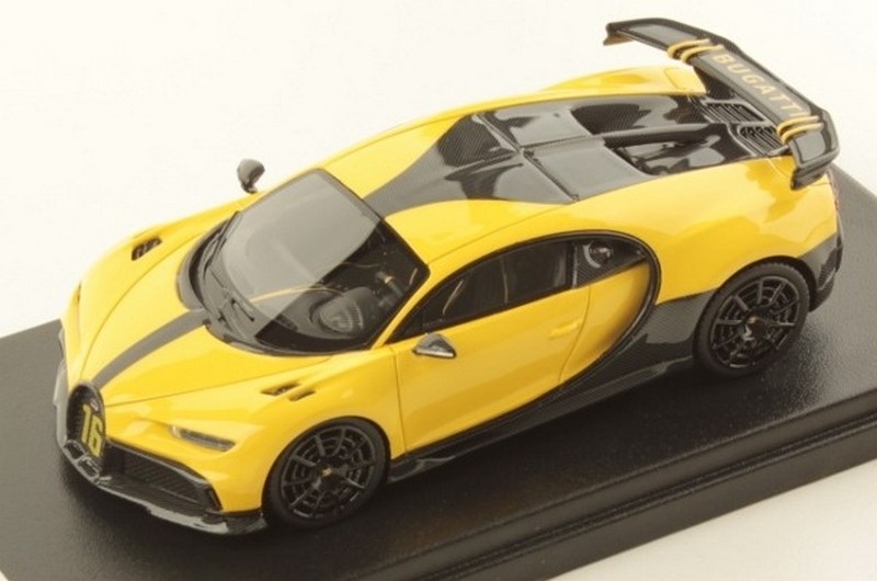 Bugatti Chiron Pur Sport (Molsheim Yellow) by looksmart