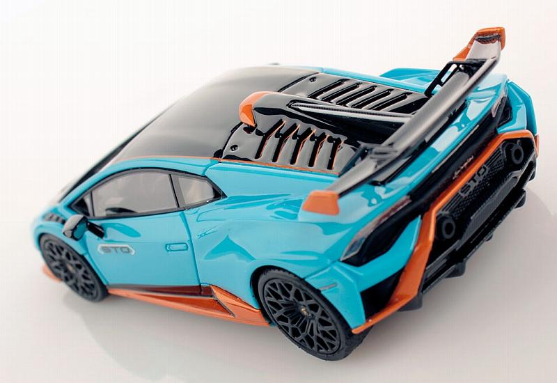 Lamborghini Huracan STO (Laufey Blue) - looksmart
