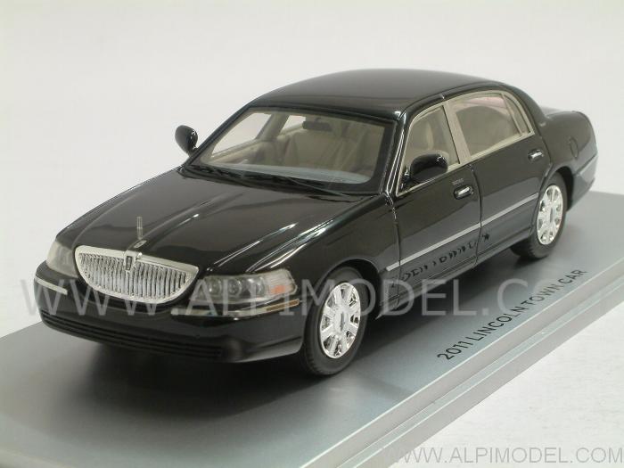 Modellino Luxury Collectibles 1:43 Lincoln Town Car 2011 Nero – DIFETTO (Con Restauro)