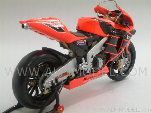 Honda RC211V Summer Testbike 2001 VALENTINO ROSSI - minichamps
