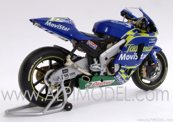 Honda RC211V Sete Gibernau MotoGP 2004 - minichamps