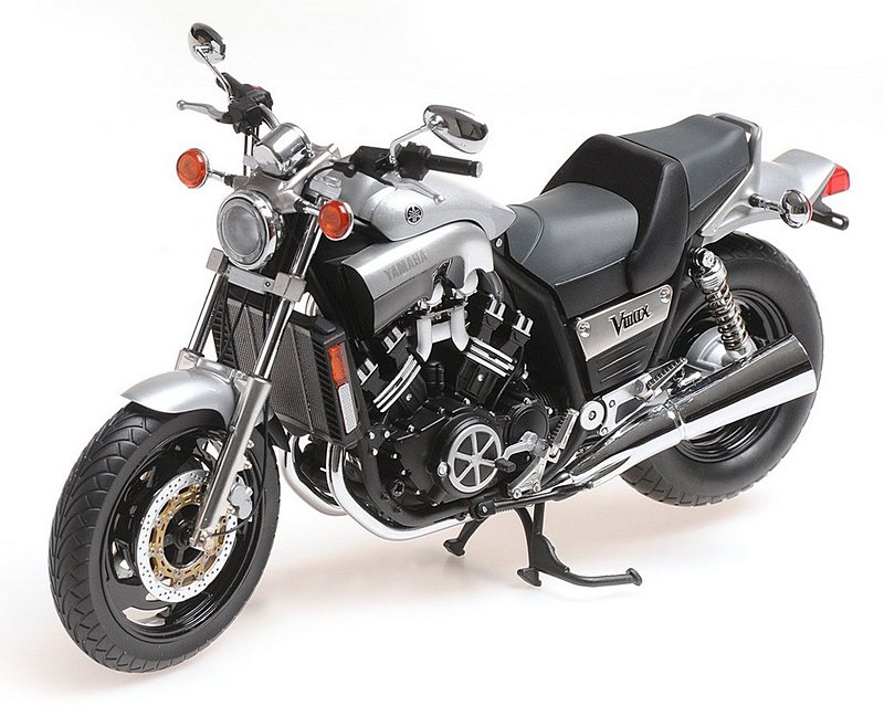 Yamaha VMAX 1993 (Silver) by minichamps