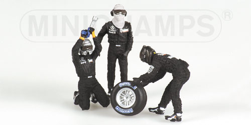 McLaren Pit Stop  front tyre change set 2002 by minichamps