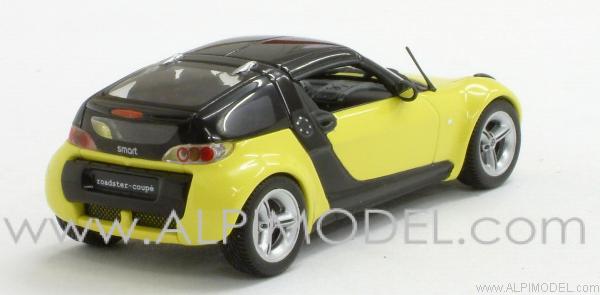 Smart Roadster coupe 2002 (Yellow/Black). - minichamps