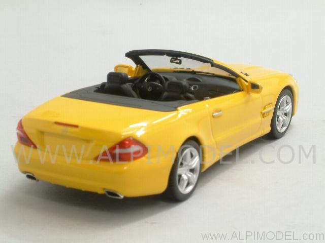 Mercedes SL Class 2008 'Linea Giallo' - minichamps