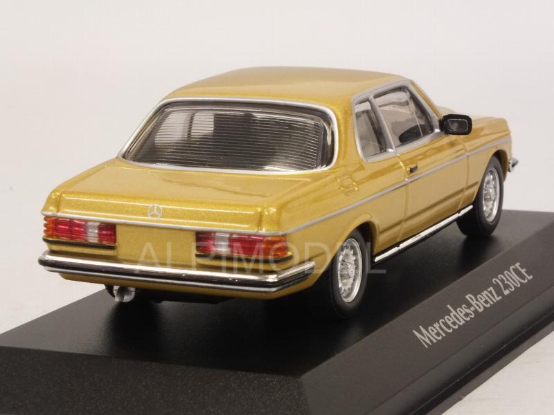 230CE RED 940032221 MAXICHAMPS 1:43 New in a box! W123 MERCEDES-BENZ 1976