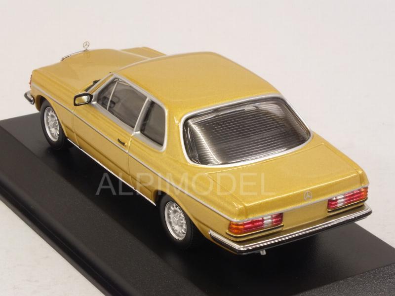 Mercedes 230 CE (W123) 1976 (Gold Metallic)  'Maxichamps' Edition - minichamps