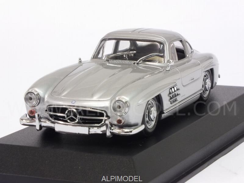 Mercedes 300 SL Coupe (W198iI) 1955 (Silver) 'Maxichamps' Edition by minichamps