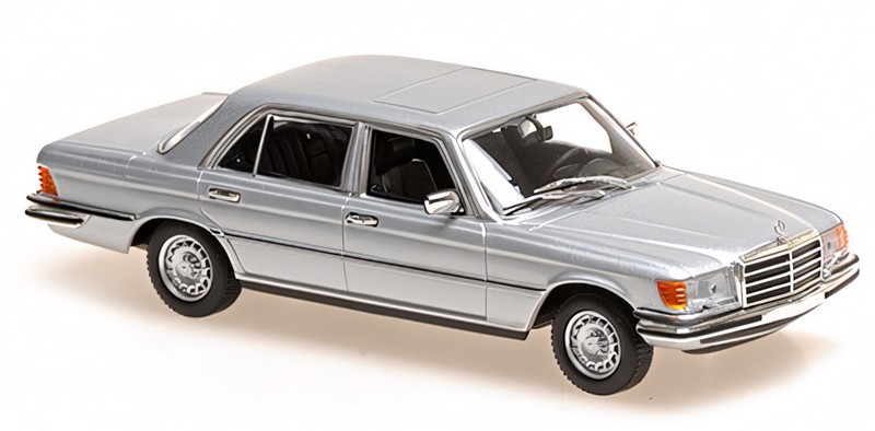 Mercedes 450 SEL 6.9 1972 (Silver) 'Maxichamps' Edition by minichamps