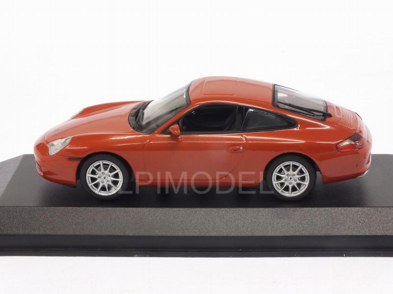 Porsche 911 Coupe 2001 (Orange Red Metallic)  'Maxichamps' Edition - minichamps