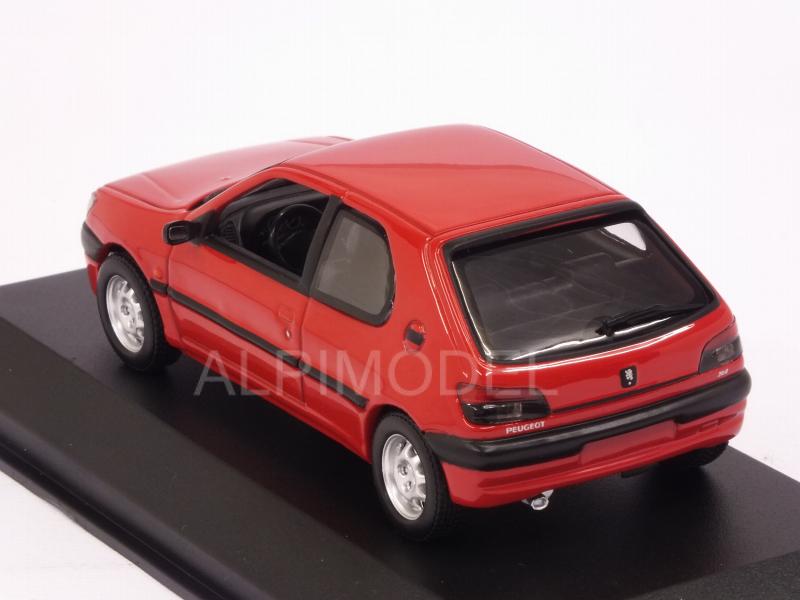 Peugeot 306 1998 (Red)  'Maxichamps' Edition - minichamps