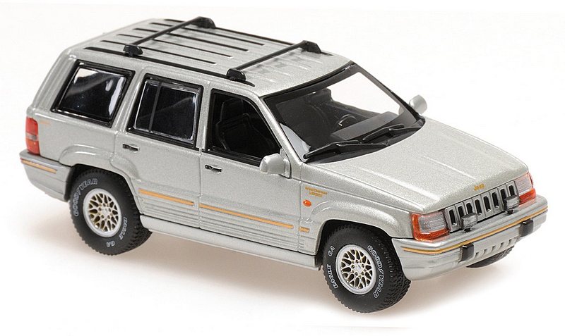 Jeep Grand Cherokee 1995 (Silver)   'Maxichamps' Edition by minichamps