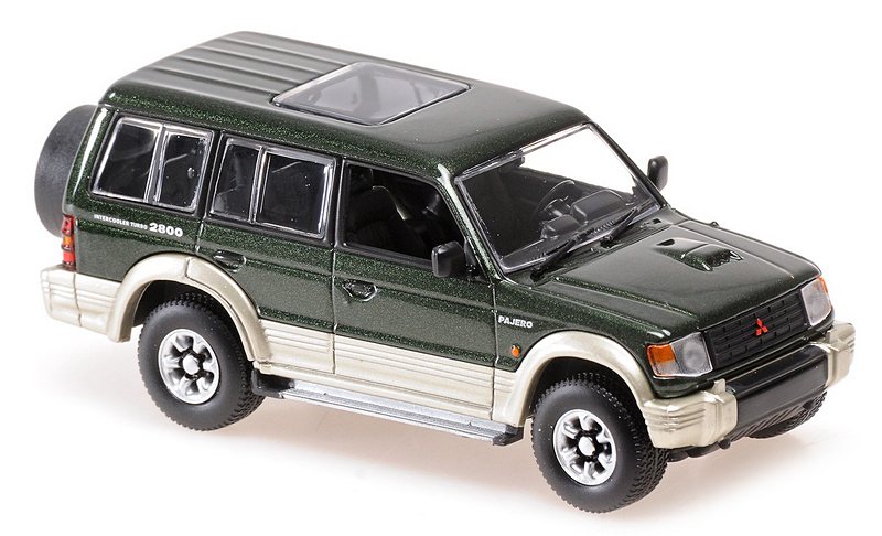 Mitsubishi Pajero LWB 1991 (Green Metallic) 'Maxichamps' Edition by minichamps