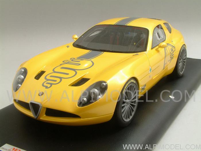 Alfa Romeo TZ3 2010 1/18 (Metallic Yellow) - gift box- leather base by mr-collection