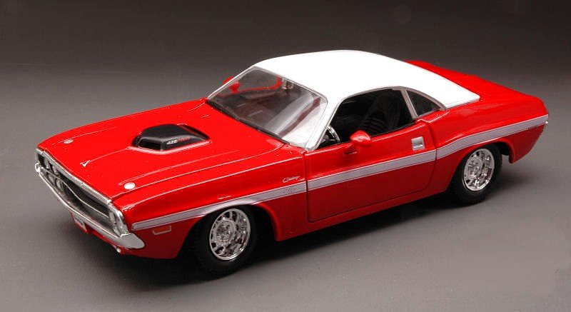 Dodge Challenger R/T Coupe 1970 (Red/White) by maisto