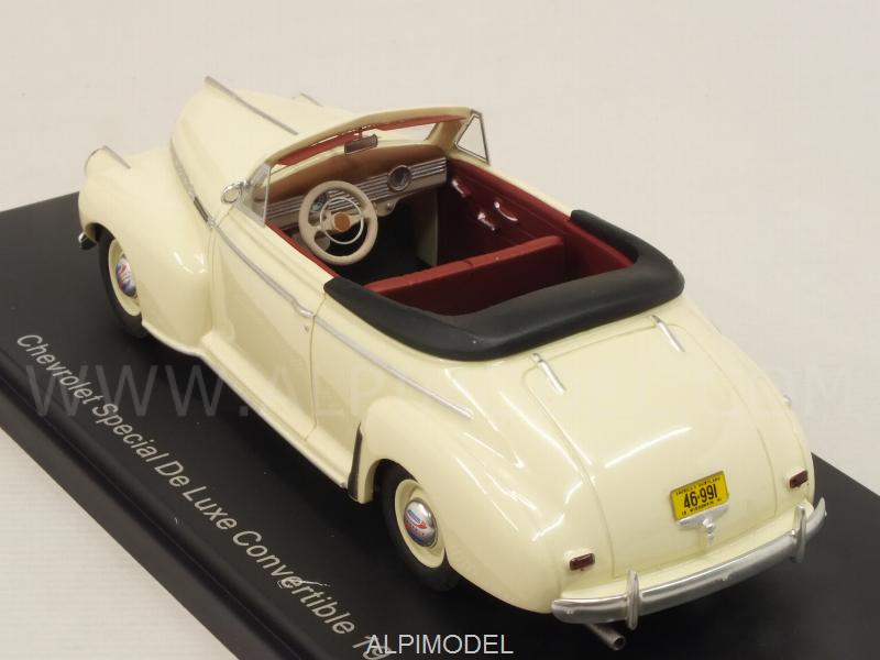 Chevrolet Special DeLuxe Convertible 1941 (Beige) - neo