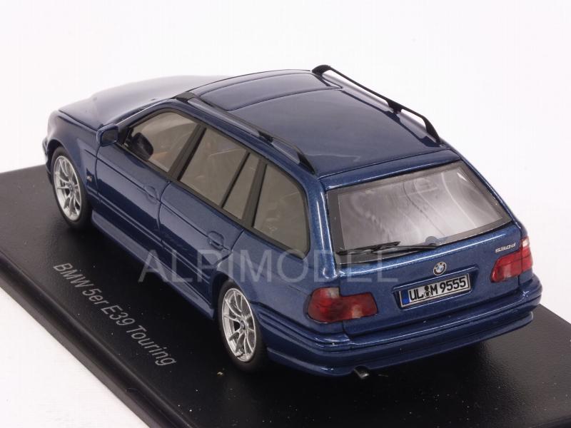 BMW Serie 5 Touring (E39) 2002 (Metallic Blue) - neo
