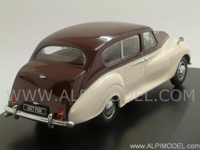 Austin Princess (Old English White/Brown) - oxford