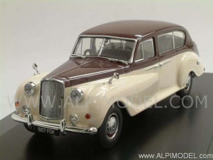 Austin Princess (Old English White/Brown) by oxford
