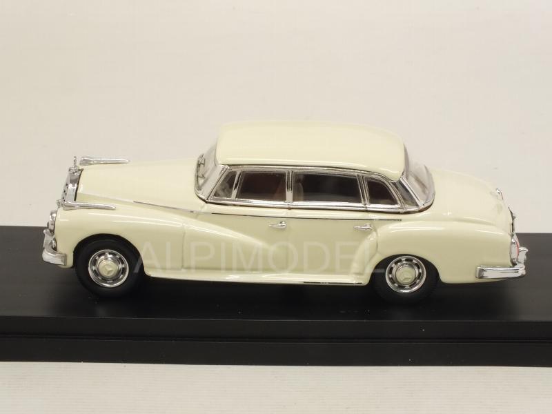 Mercedes 300L 1951  Adenauer (White) - rio