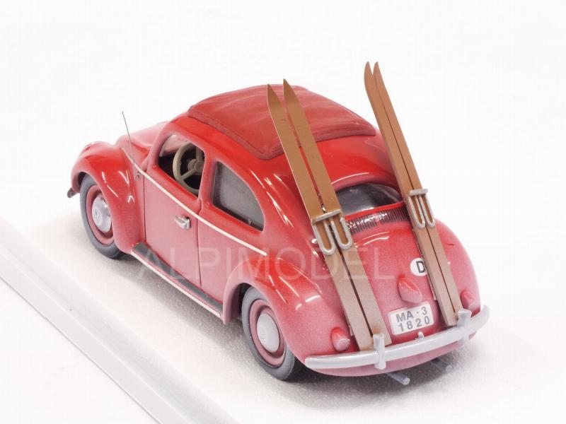 Volkswagen Beetle 1953 (Red) con sci/with skis - rio