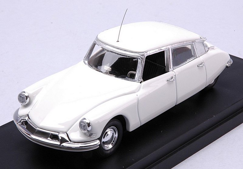 Citroen DS19 Personal Car Ispettore Ginko 1962 by rio