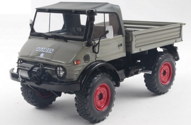 Mercedes Unimog U406 (Beige) by schuco