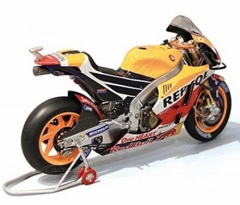 Honda RC213V Winner MotoGP San Marino Misano 2016 Daniel Pedrosa - spark-model