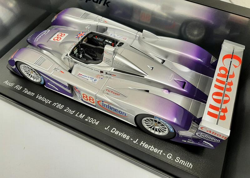 Audi R8 #88 Le Mans 2004 Davies - Herbert - Smith - spark-model