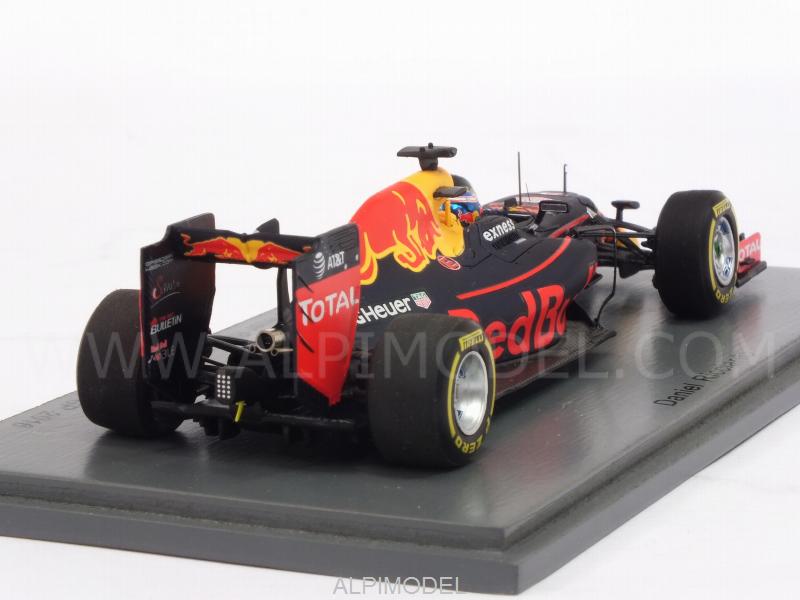 Red Bull RB12 #3  Winner GP Malaysia 2016 Daniel Ricciardo - spark-model