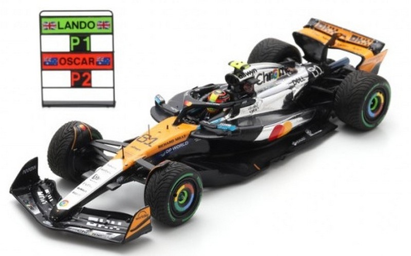 McLaren MCL39 #81 British GP 2025 Oscar Piastri (with pit board) by spark-model