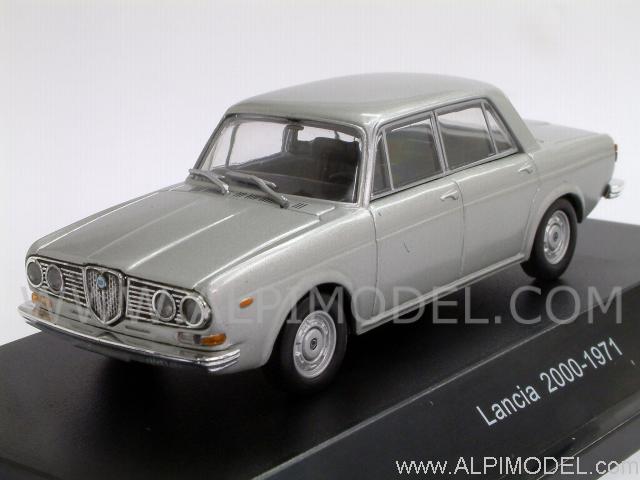 Lancia 2000 1971 (Grigio Escoli) by starline