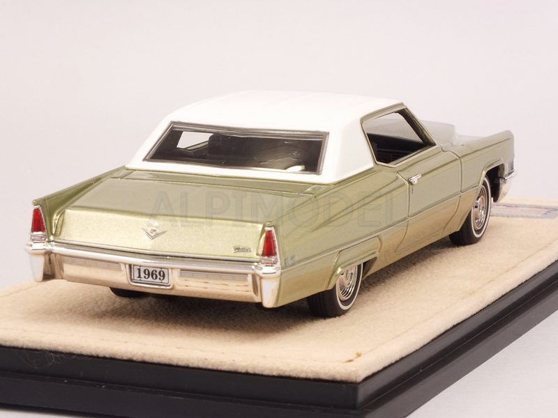 Cadillac Coupe DeVille 1969 (Palmetto Green Metallic) - stamp-models