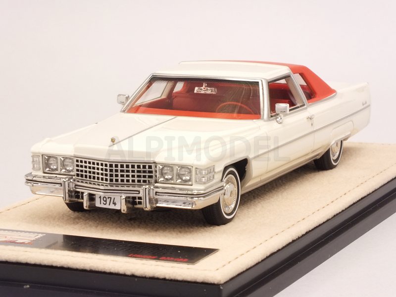 Cadillac Coupe DeVille 1974 (Cotillion White) by stamp-models