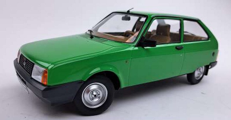 Oltcit Club 1990 (Green) by triple-9-collection