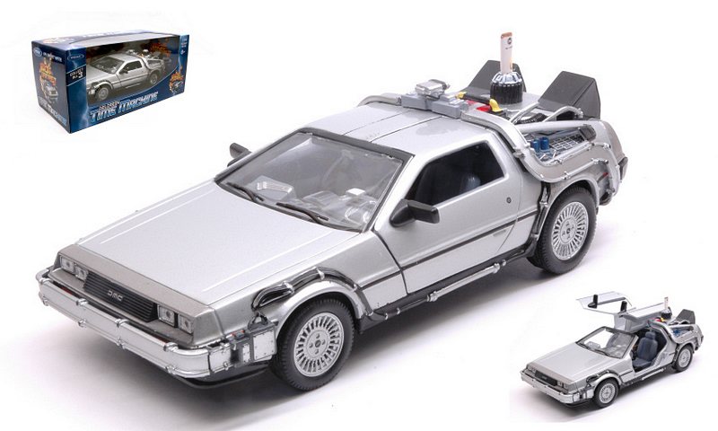 De Lorean Back to the Future II by welly