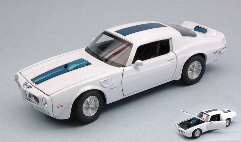 Pontiac Firebird TransAm 1972 (White) by welly