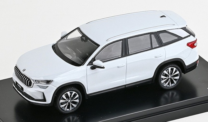 Skoda Kodiaq II 2023 (Moon White Metallic) by abrex