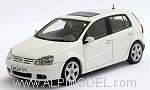 Volkswagen Golf V 2003 (Candy White)