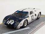 Ford GT40 #12 Le Mans 1964 Attwood - Schlesser