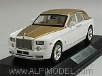 Rolls Royce Phantom 2010 (White/Gold)