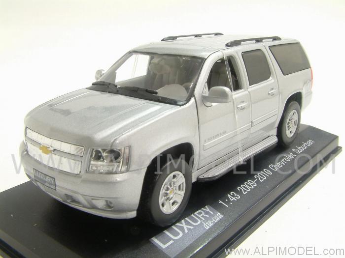 luxury Chevrolet Suburban 2009-2010 (Silver) (1/43 scale model)
