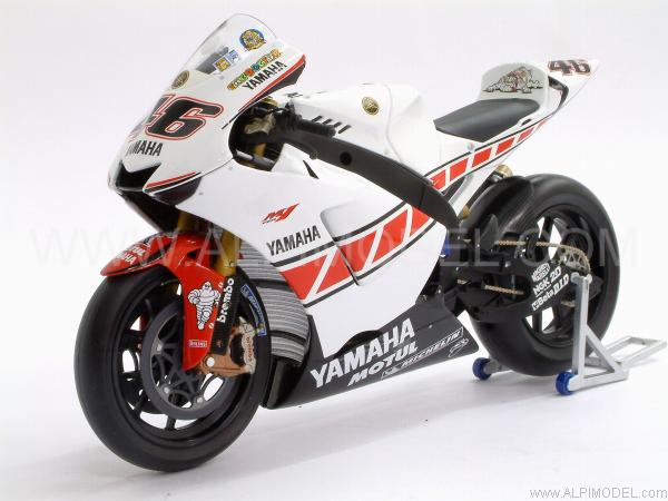 YAMAHA YZR-M1 GP VALENCIA - SPAIN 2005  VALENTINO ROSSI by minichamps