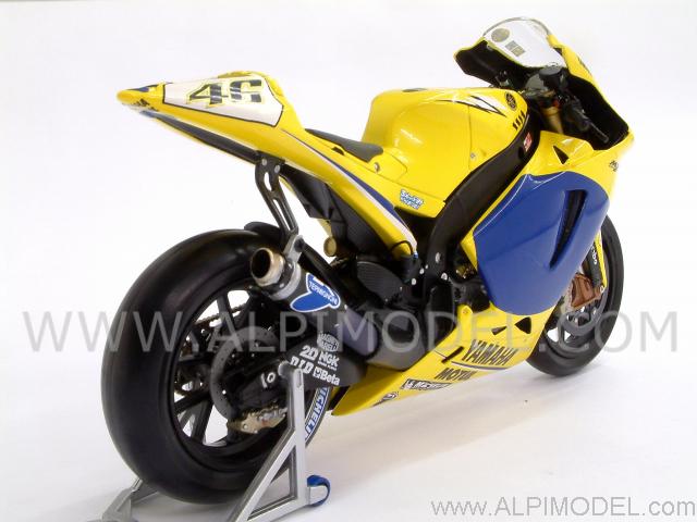Yamaha YZR-M1 MotoGP 2006 Valentino Rossi by minichamps